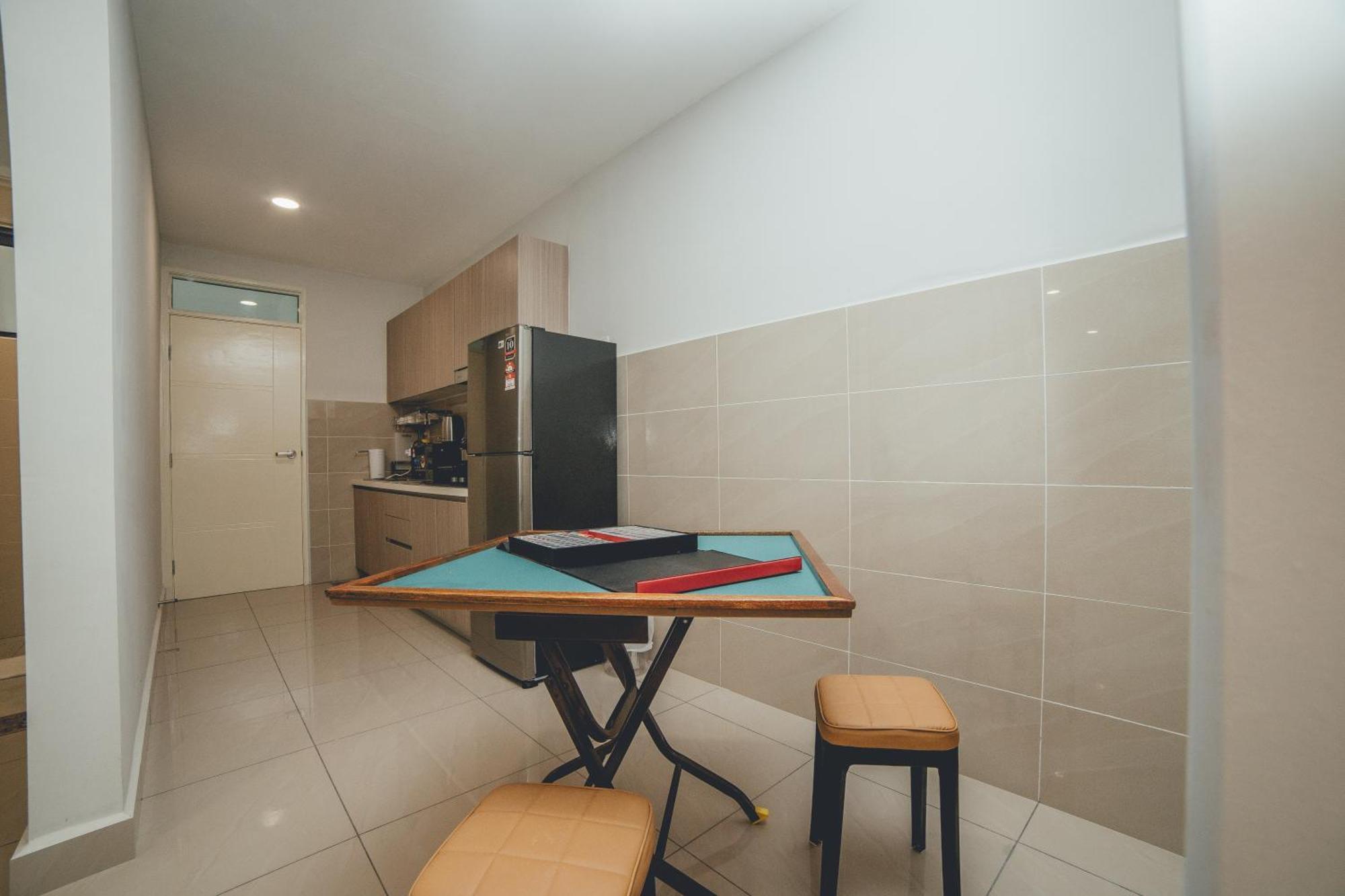 D Wah Retreat Botanika 3br 8pax Mahjong Table By Our *